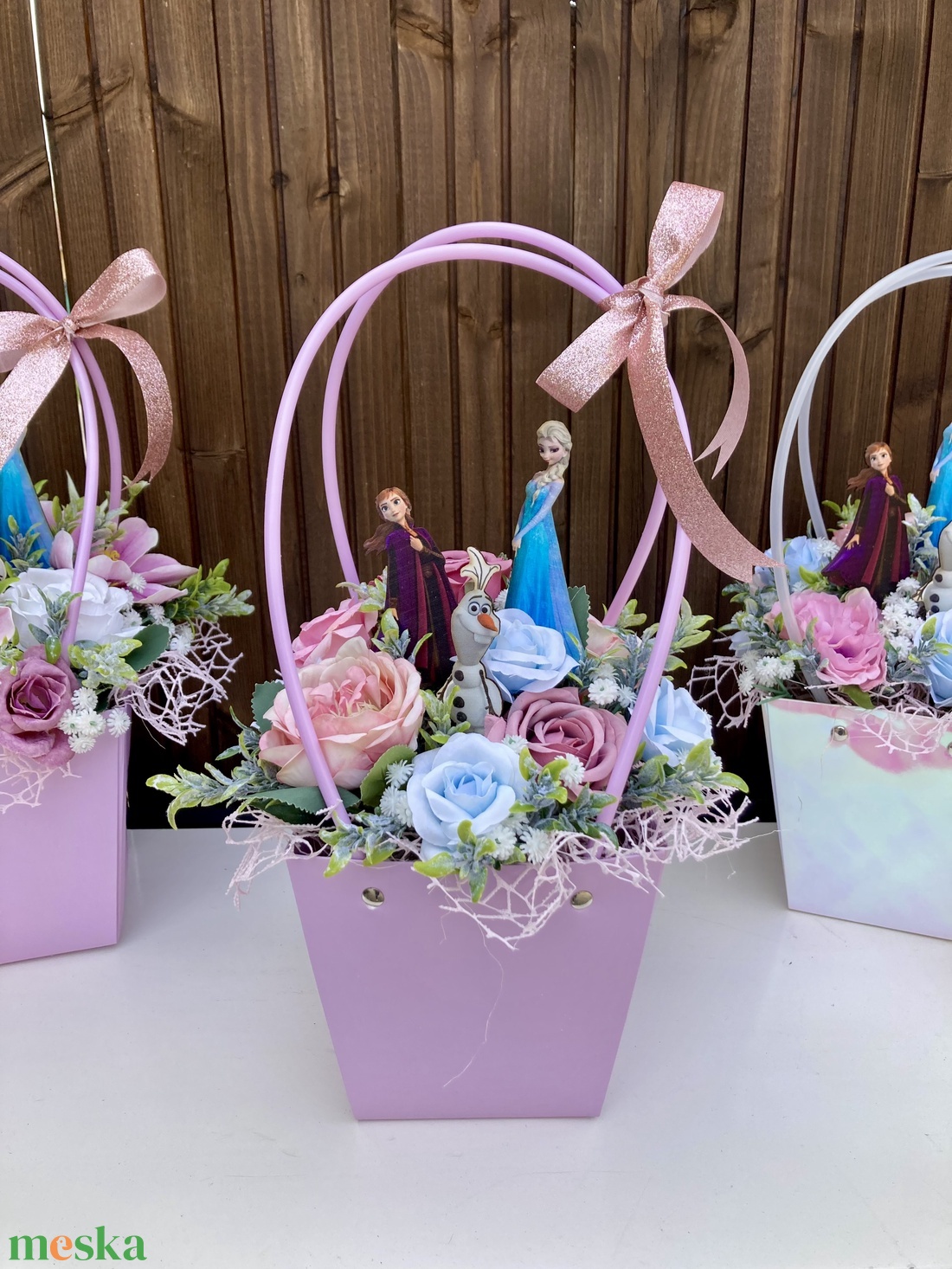   Jégvarázs  ballagó vir�gtáska - otthon & életmód - virágdekoráció - virágok - virágcsokor - Meska.hu