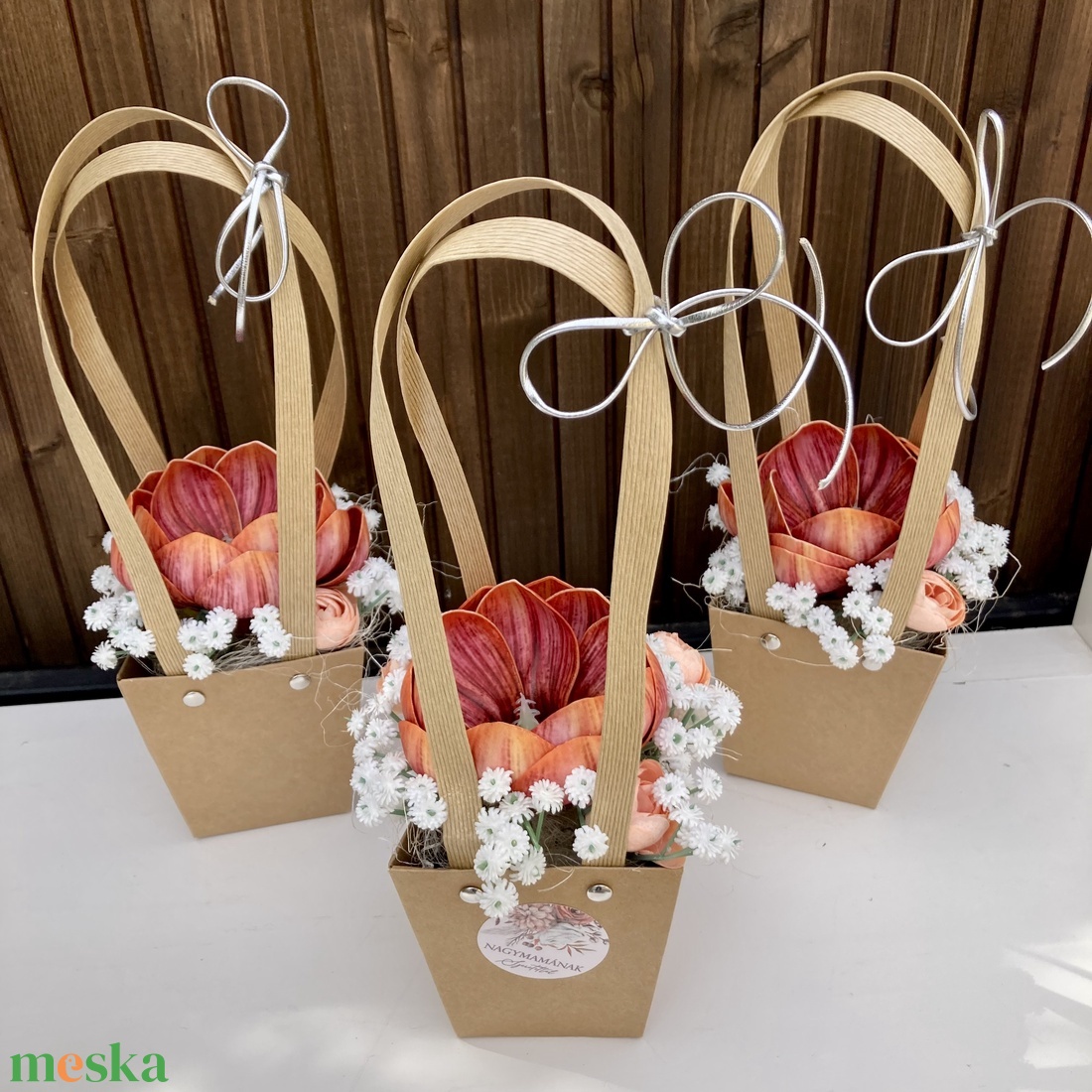 Anyák napi vir�gt�ska - otthon & életmód - virágdekoráció - virágok - virágcsokor - Meska.hu