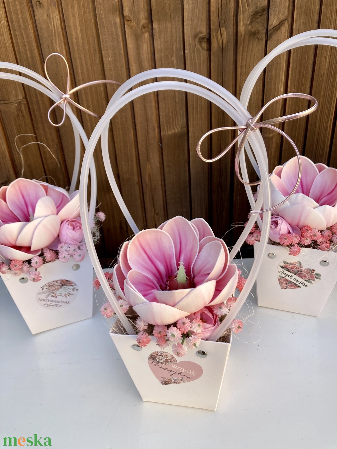 Anyák napi virágtáska - otthon & életmód - virágdekoráció - virágok - virágcsokor - Meska.hu