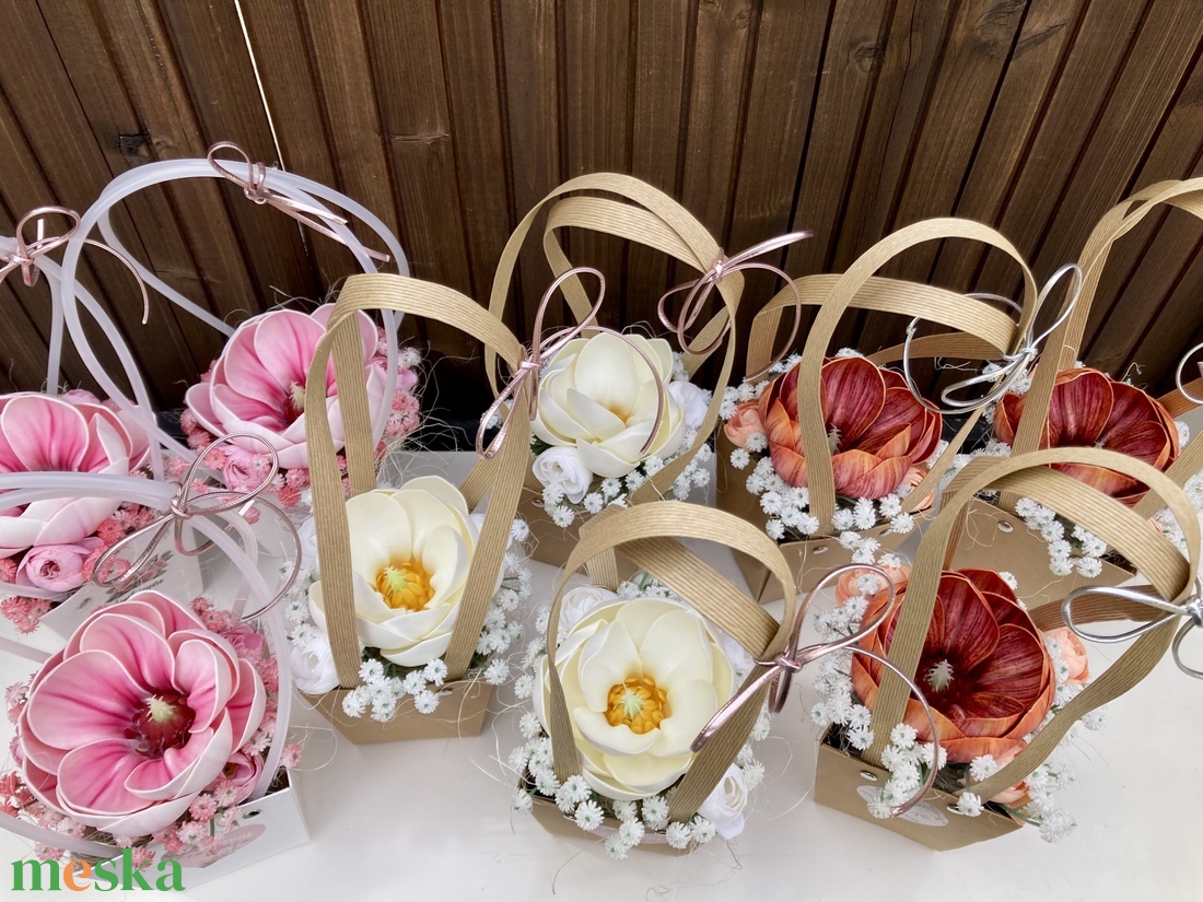 Anyák napi virágtáska - otthon & életmód - virágdekoráció - virágok - virágcsokor - Meska.hu