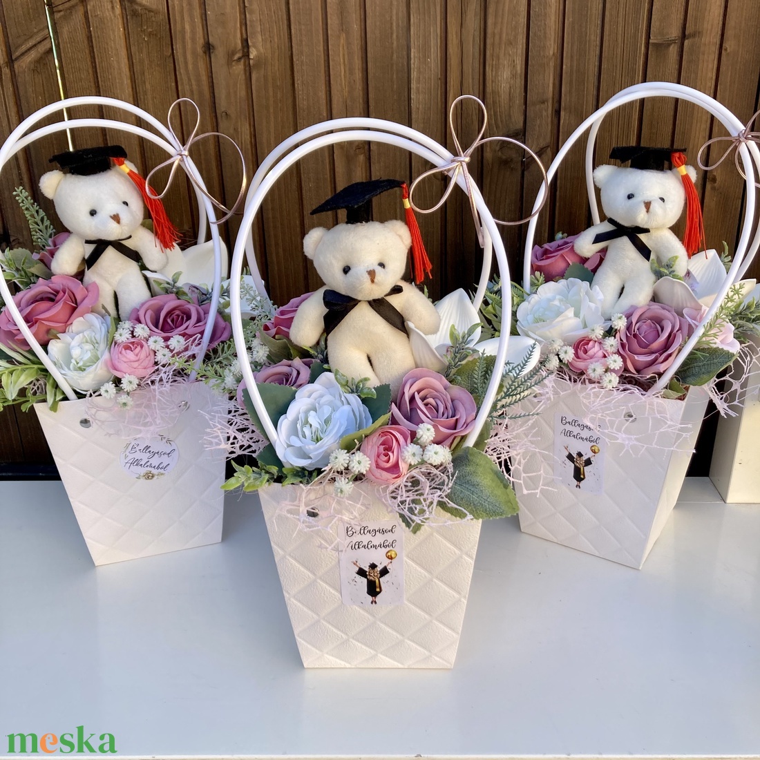 Ballagási virágtáska - otthon & életmód - virágdekoráció - virágok - virágcsokor - Meska.hu