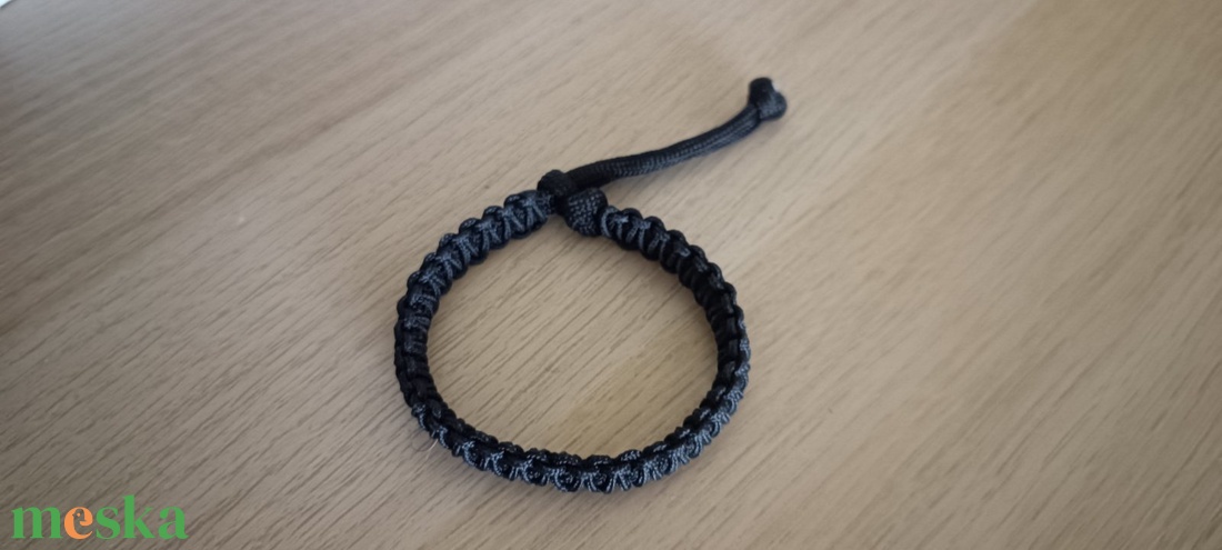 Paracord karkötő - ékszer - karkötő - fonott karkötő - Meska.hu