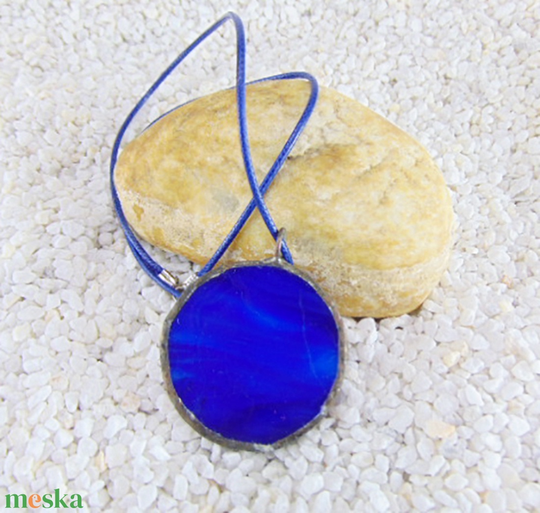 Üveg medál csatos, színes zsinórral - M0002.23 - ékszer - nyaklánc - medálos nyaklánc - Meska.hu