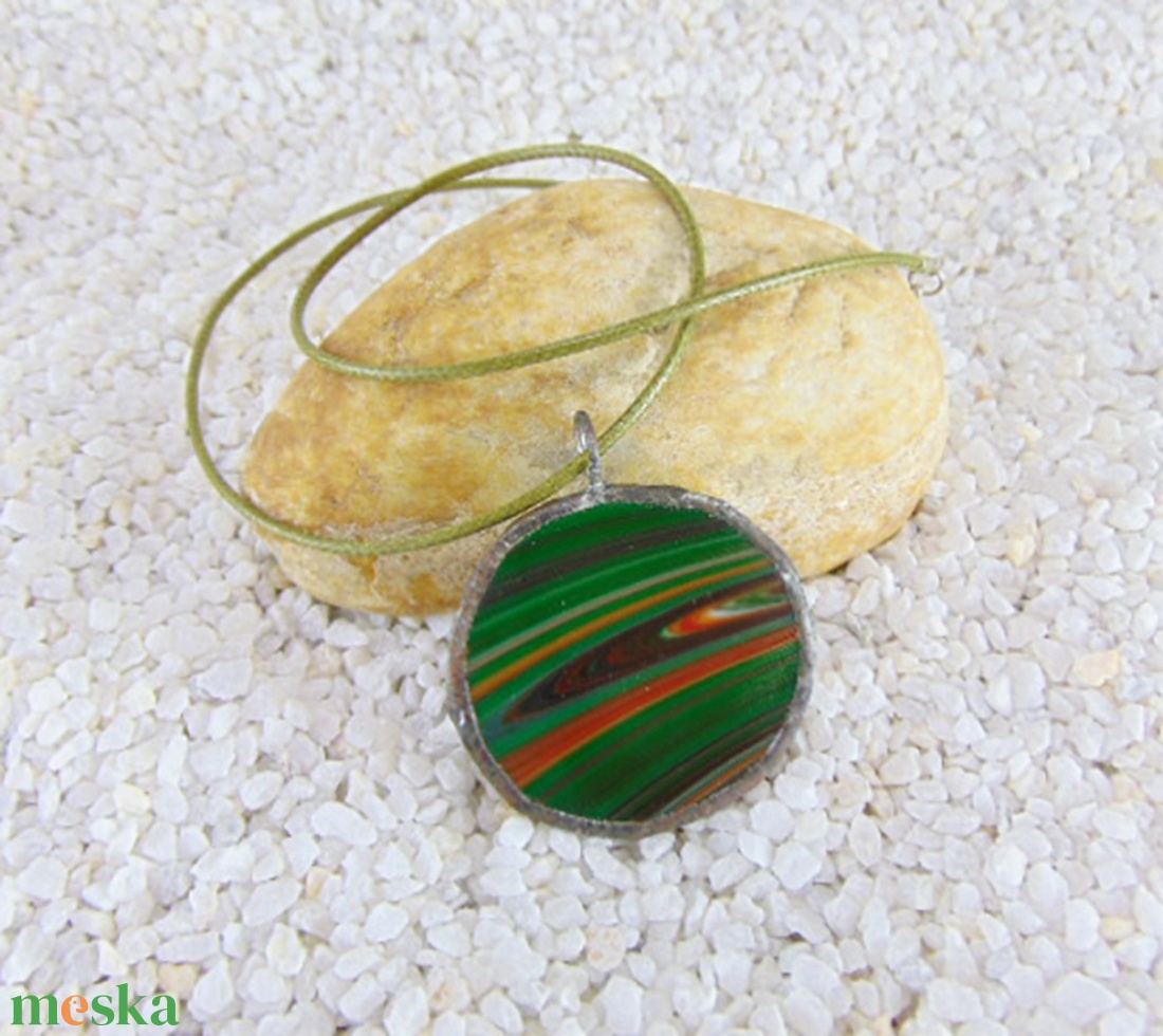 Üveg medál csatos, színes zsinórral - M0005.23 - ékszer - nyaklánc - medálos nyaklánc - Meska.hu