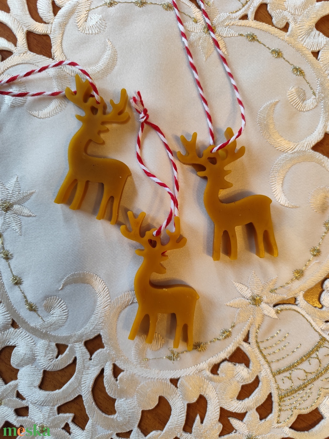 Szarvas mhviasz dísz,ajándkkísérő - karácsony - karácsonyi lakásdekoráció - karácsonyfadíszek - Meska.hu