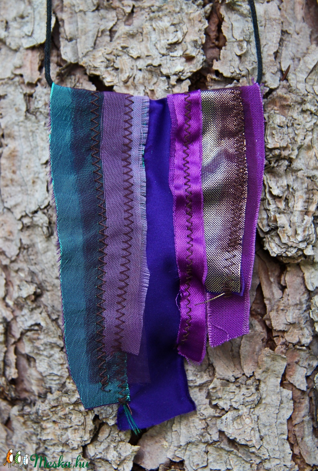 Textil nyaklánc-medál - lila - ékszer - nyaklánc - medálos nyaklánc - Meska.hu Textil nyaklánc-medál - lila - ékszer - nyaklánc - medálos nyaklánc - Meska.hu