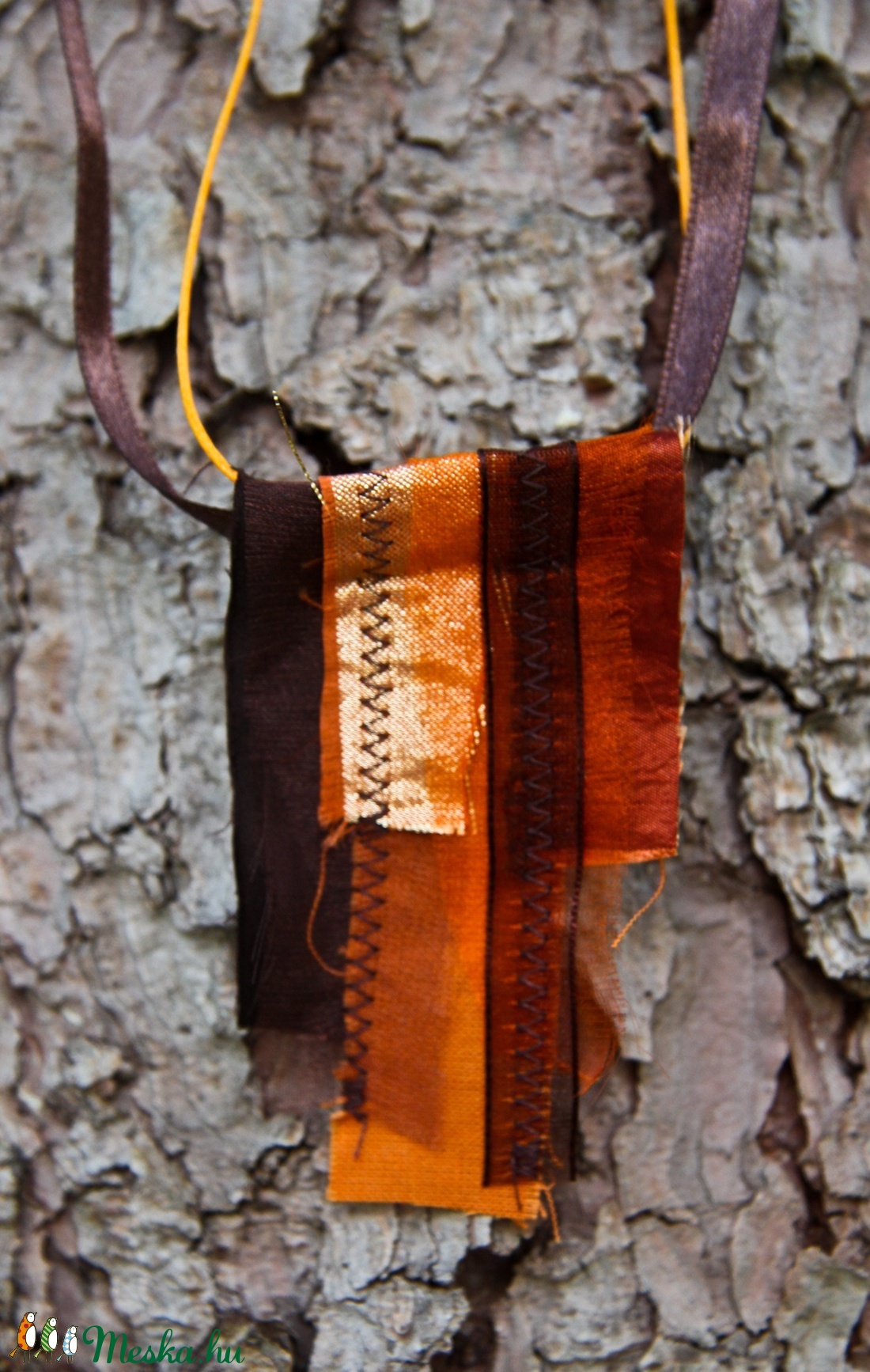 Textil nyaklánc-medál - barna-narancs - ékszer - nyaklánc - medálos nyaklánc - Meska.hu Textil nyaklánc-medál - barna-narancs - ékszer - nyaklánc - medálos nyaklánc - Meska.hu