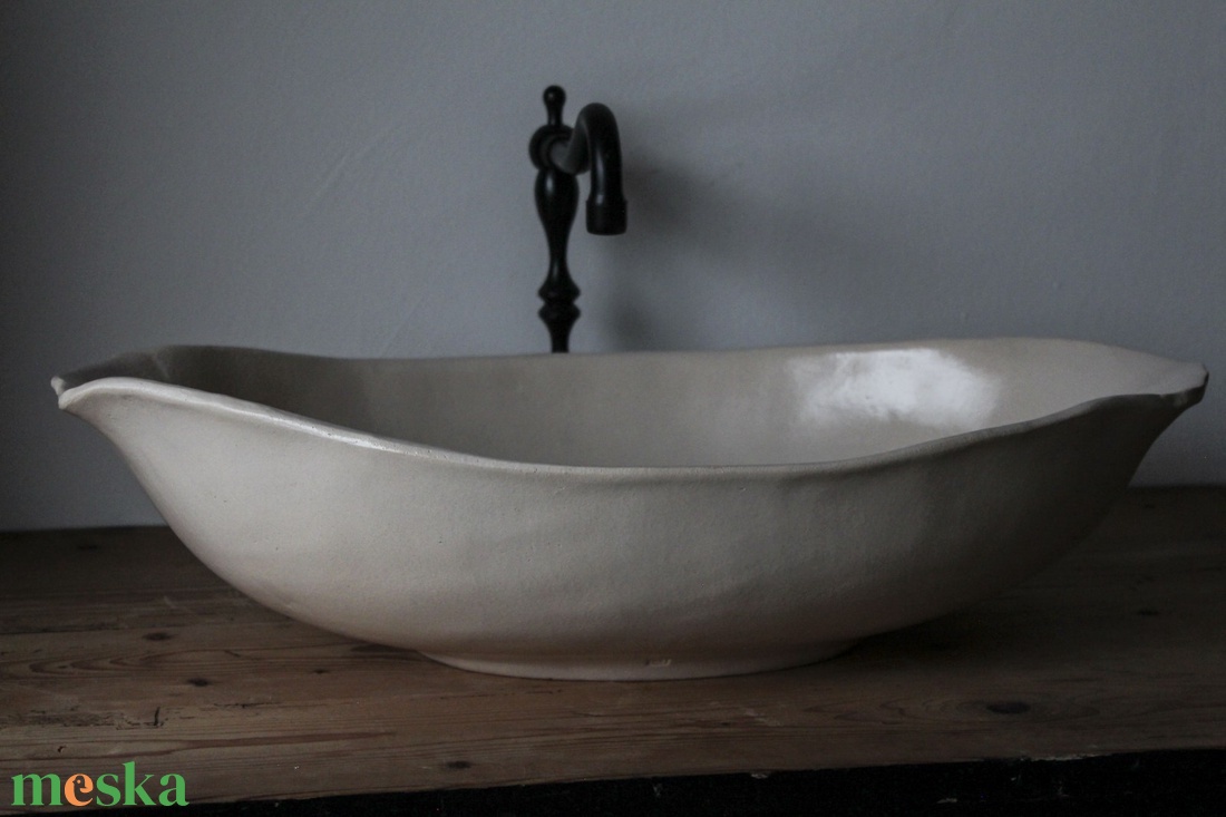 Nagy méretű csont színű mosdótál - otthon & életmód - fürdőszoba - mosdótál - Meska.hu