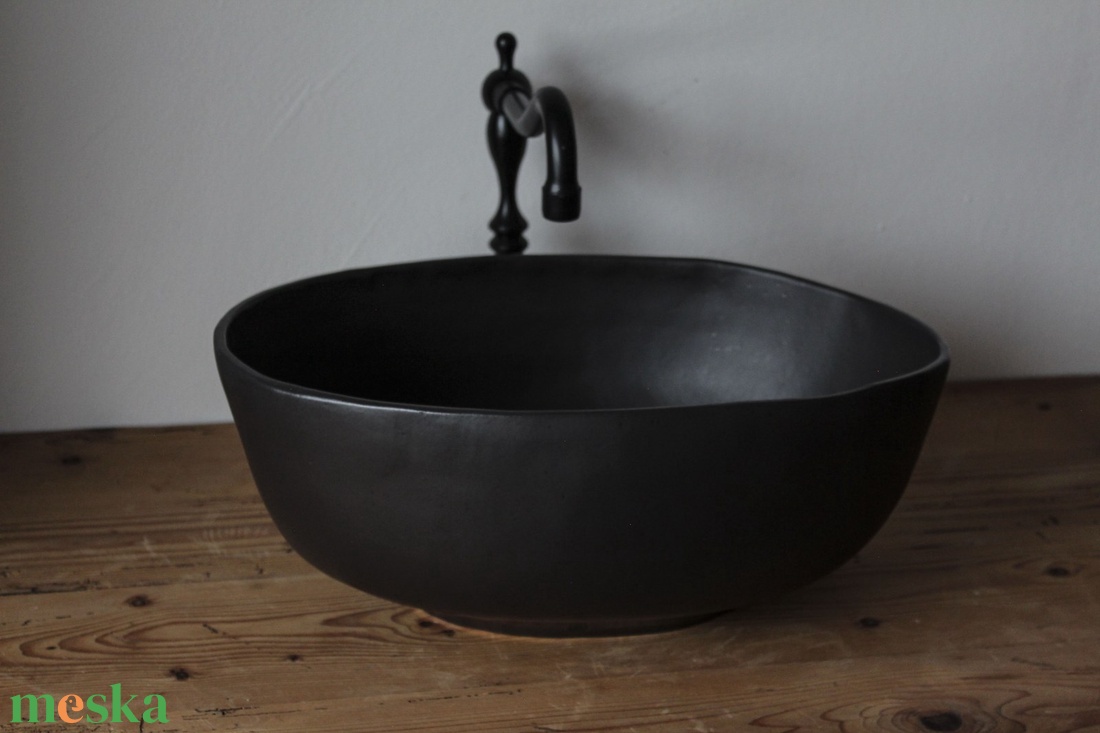 Matt fekete kézműves kerámia mosdótál - otthon & életmód - fürdőszoba - mosdótál - Meska.hu