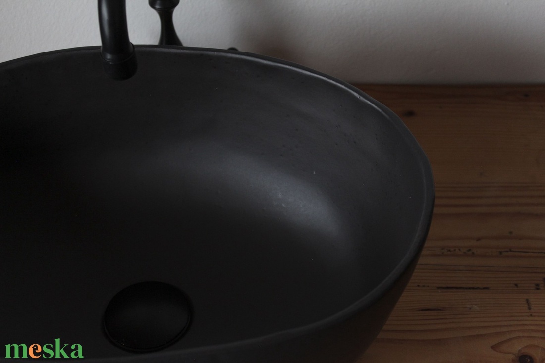 Matt fekete kézműves kerámia mosdótál - otthon & életmód - fürdőszoba - mosdótál - Meska.hu