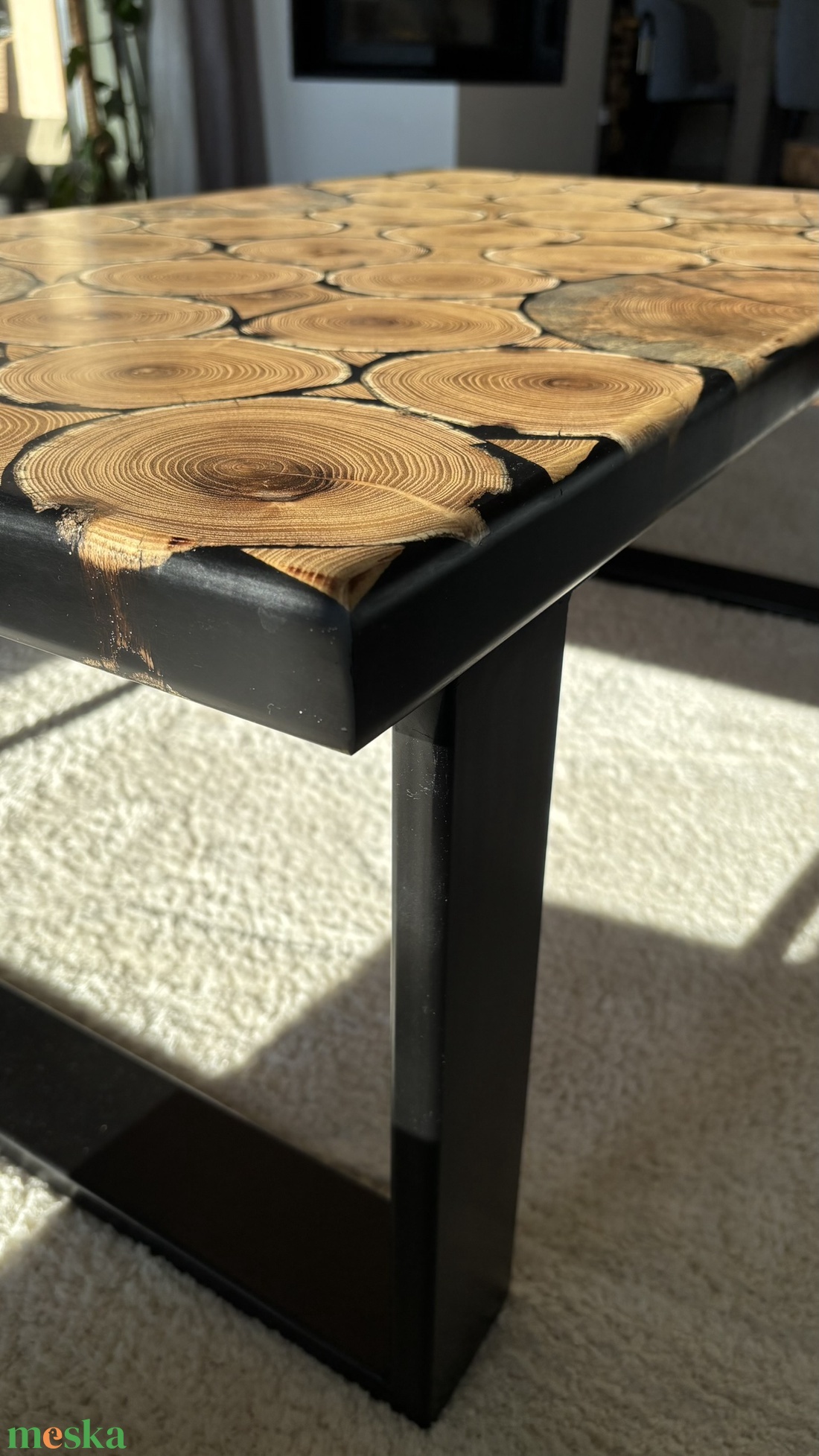 Epoxy-fa karika design asztalka, dohányzóasztal, kisasztal - otthon & életmód - bútor - asztal - Meska.hu