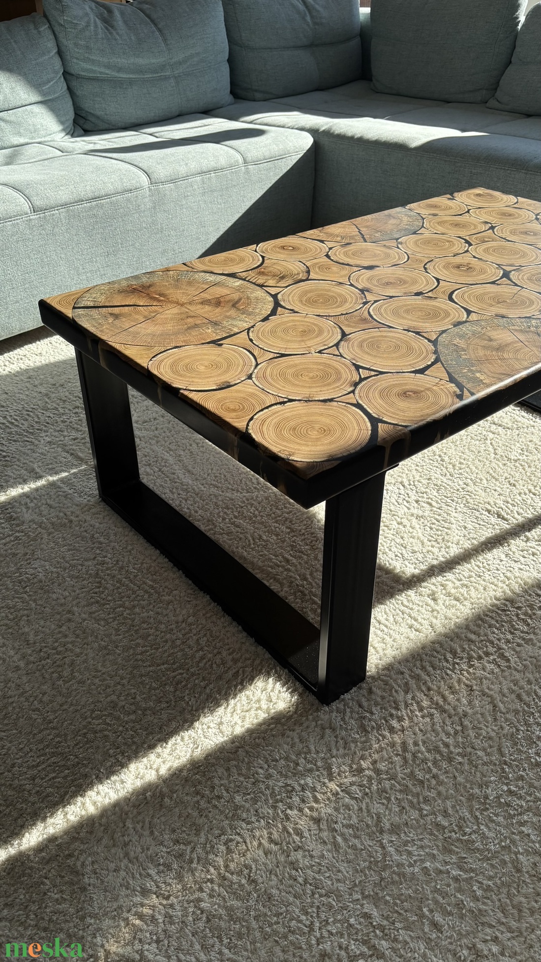 Epoxy-fa karika design asztalka, dohányzóasztal, kisasztal - otthon & életmód - bútor - asztal - Meska.hu