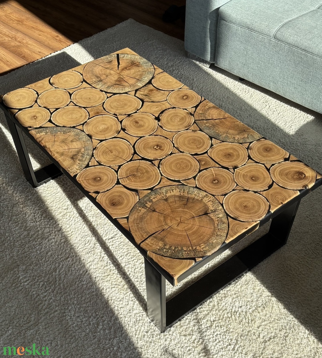 Epoxy-fa karika design asztalka, dohányzóasztal, kisasztal - otthon & életmód - bútor - asztal - Meska.hu