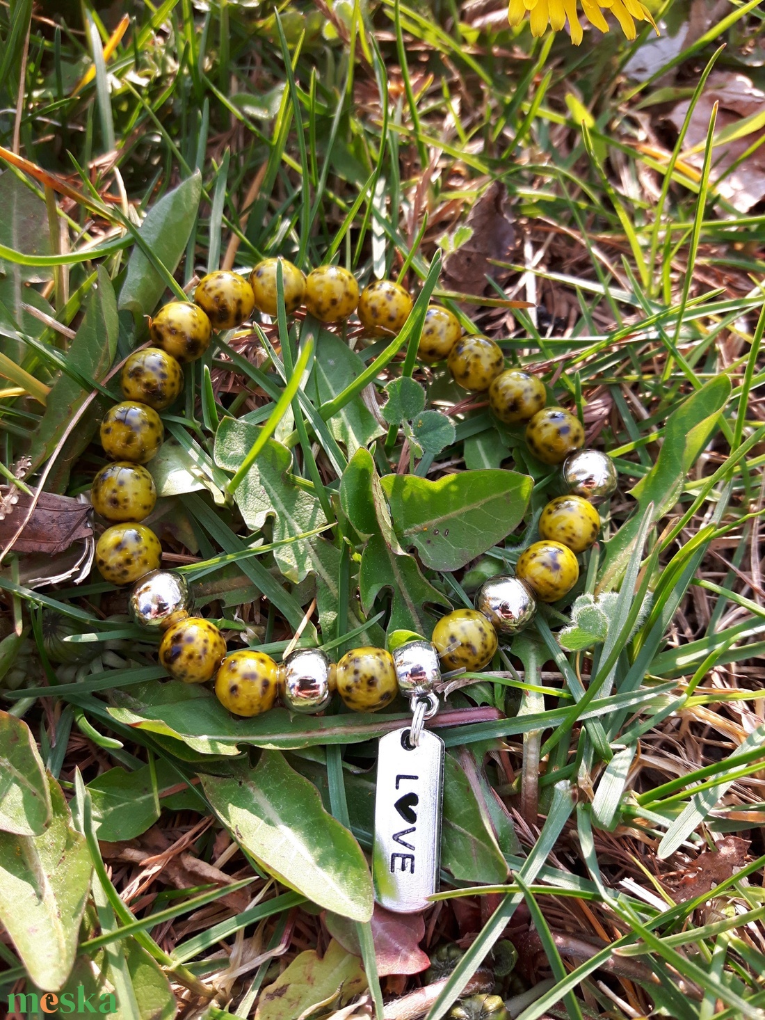 LOVE karkötő - ékszer - karkötő - gyöngyös karkötő - Meska.hu