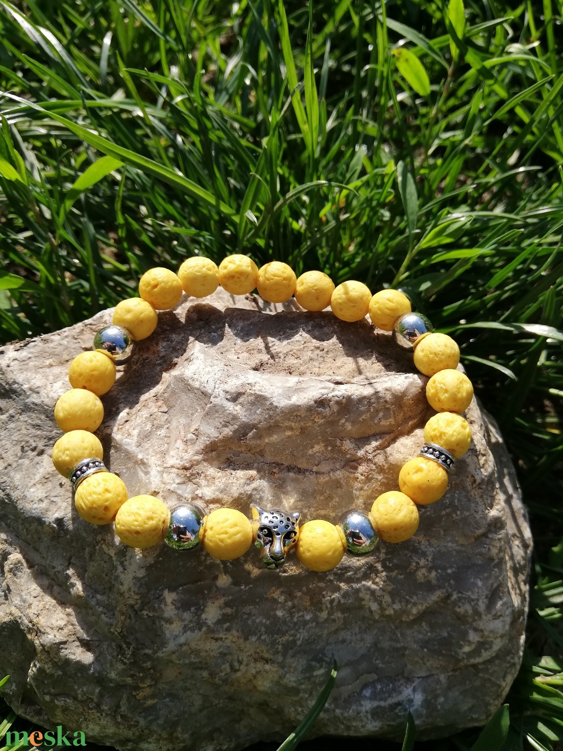 Leopárdos lávakő karkötő - ékszer - karkötő - bogyós karkötő - Meska.hu