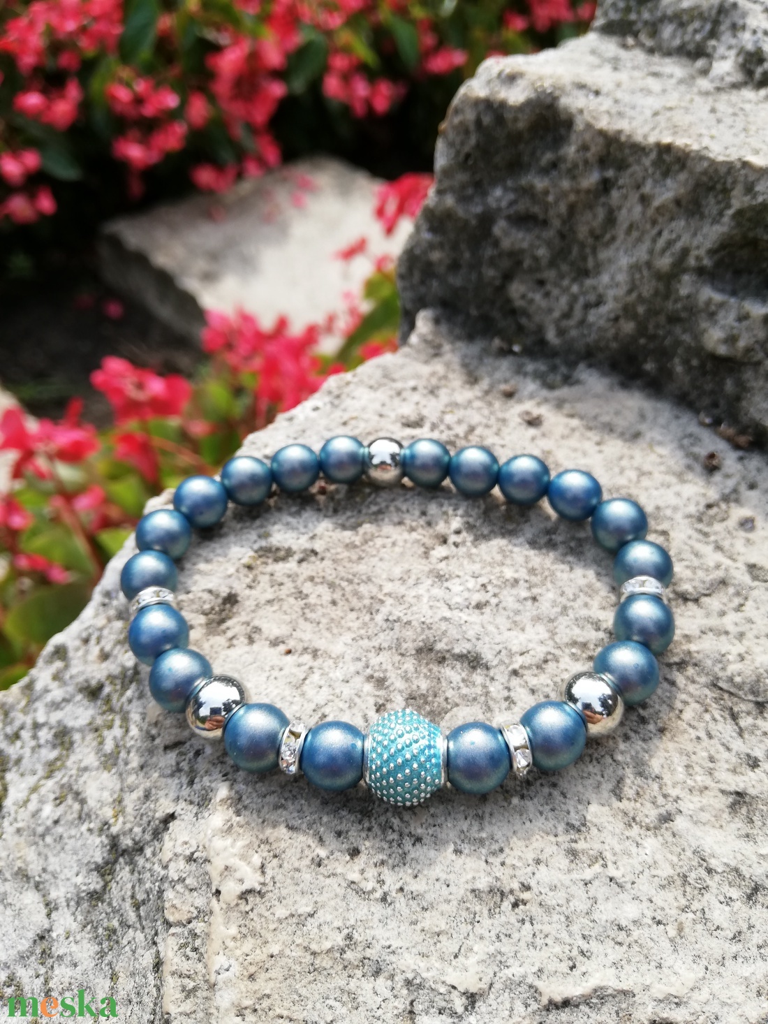 Kék üveggyöngy karkötő - ékszer - karkötő - bogyós karkötő - Meska.hu