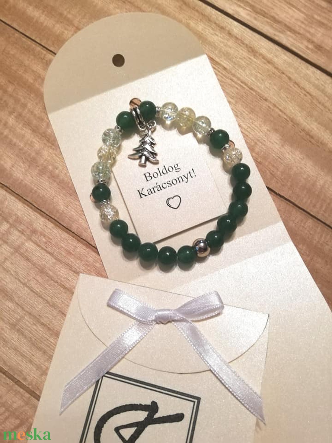 Karácsonyfás karkötő - ékszer - karkötő - gyöngyös karkötő - Meska.hu