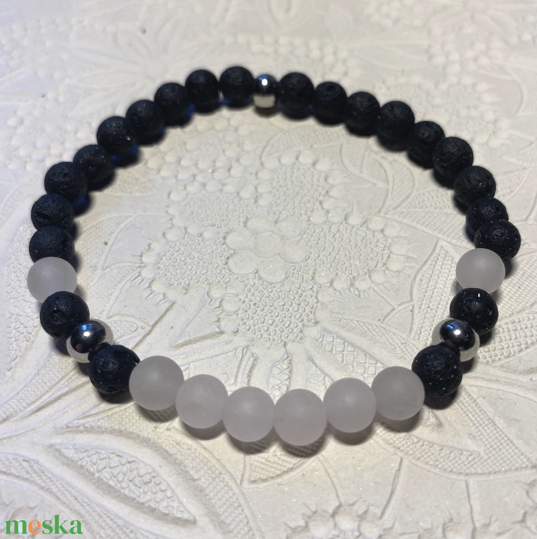Lávakő karkötő - ékszer - karkötő - bogyós karkötő - Meska.hu