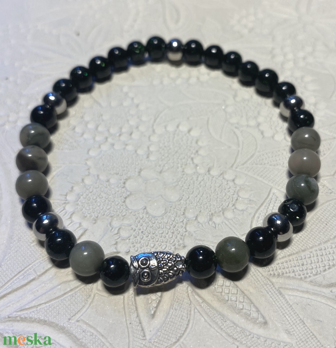 Zöld goldflusz karkötő - ékszer - karkötő - bogyós karkötő - Meska.hu