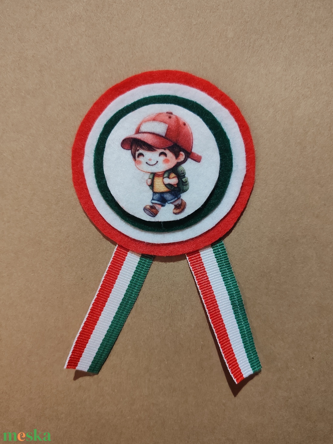 Kisfiús kokárda 2. - ékszer - kitűző és bross - Meska.hu