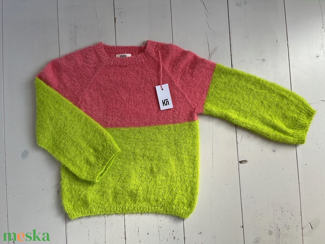 FLUFFY TOUCH - kézzel kötött pamut pulcsi - ruha & divat - női ruha - pulóver - Meska.hu