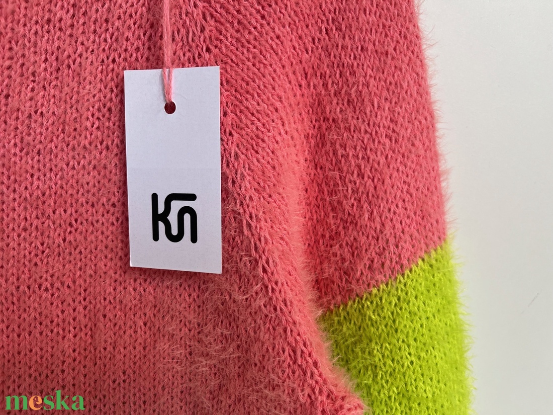 FLUFFY TOUCH - kézzel kötött pamut pulcsi - ruha & divat - női ruha - pulóver - Meska.hu