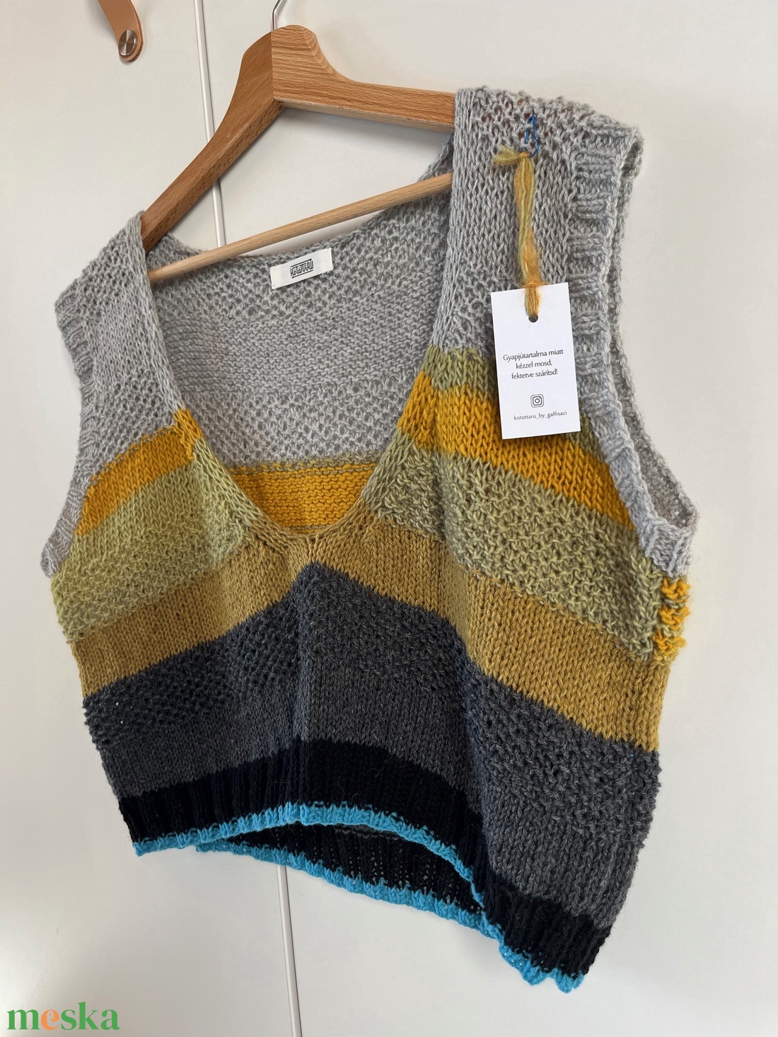 STRIPY VEST - kötött könnyű gyapjú mellény - ruha & divat - női ruha - mellény - Meska.hu