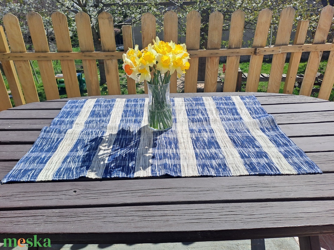 Asztalterítő sötétkék-drapp - otthon & életmód - lakástextil - abrosz, terítő - asztalközép terítő - Meska.hu