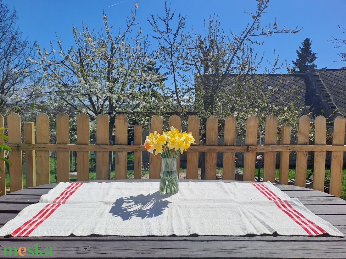 Asztalterítő beige-piros - otthon & életmód - lakástextil - abrosz, terítő - asztalközép terítő - Meska.hu