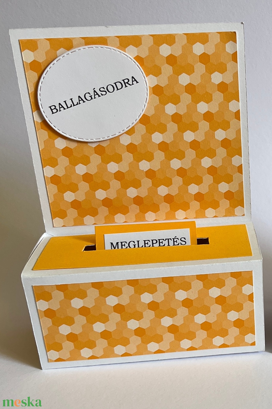 Pénzdobozka ballagásra - Színes pénzátadó dobozka ajándék ballagóknak - otthon & életmód - papír, írószer - ajándékozás kellékei - pénzátadó doboz - Meska.hu Pénzdobozka ballagásra - Színes pénzátadó dobozka ajándék ballagóknak - otthon & életmód - papír, írószer - ajándékozás kellékei - pénzátadó doboz - Meska.hu