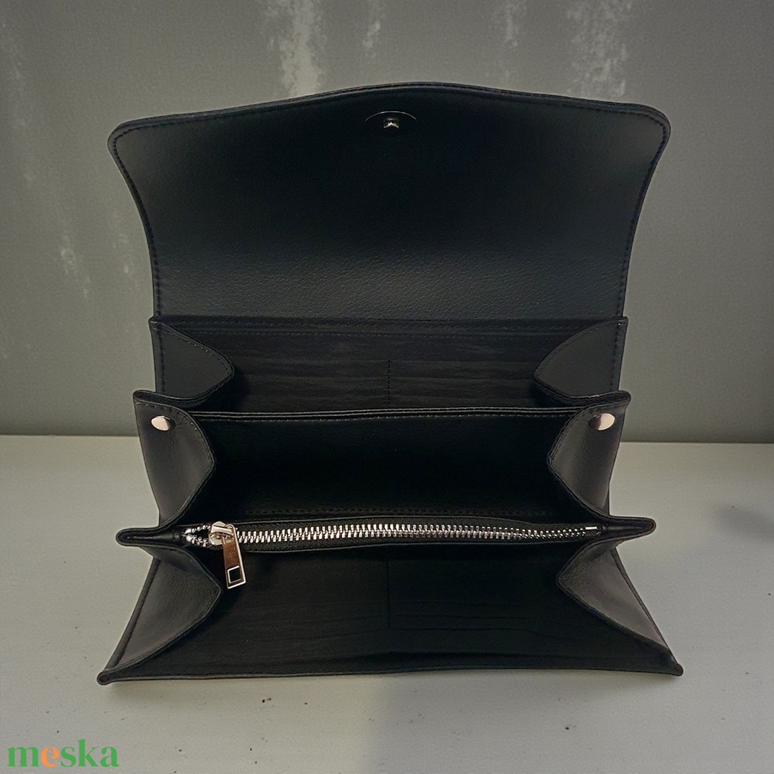 Textilbőr pénztárca fekete - arany virágmintás - táska & tok - pénztárca & más tok - pénztárca - női pénztárca - Meska.hu