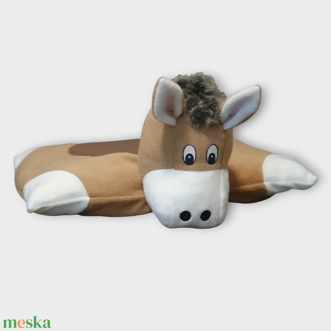 Játék és párna fekhely - lovacskás - baba - mama - babaszoba dekoráció - gyerek díszpárna - Meska.hu