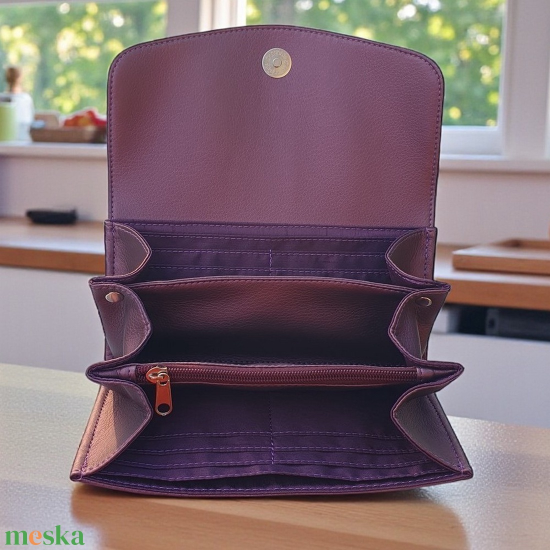 Hímzett textilbőr pénztárca virágmintás díszítéssel - táska & tok - pénztárca & más tok - pénztárca - női pénztárca - Meska.hu