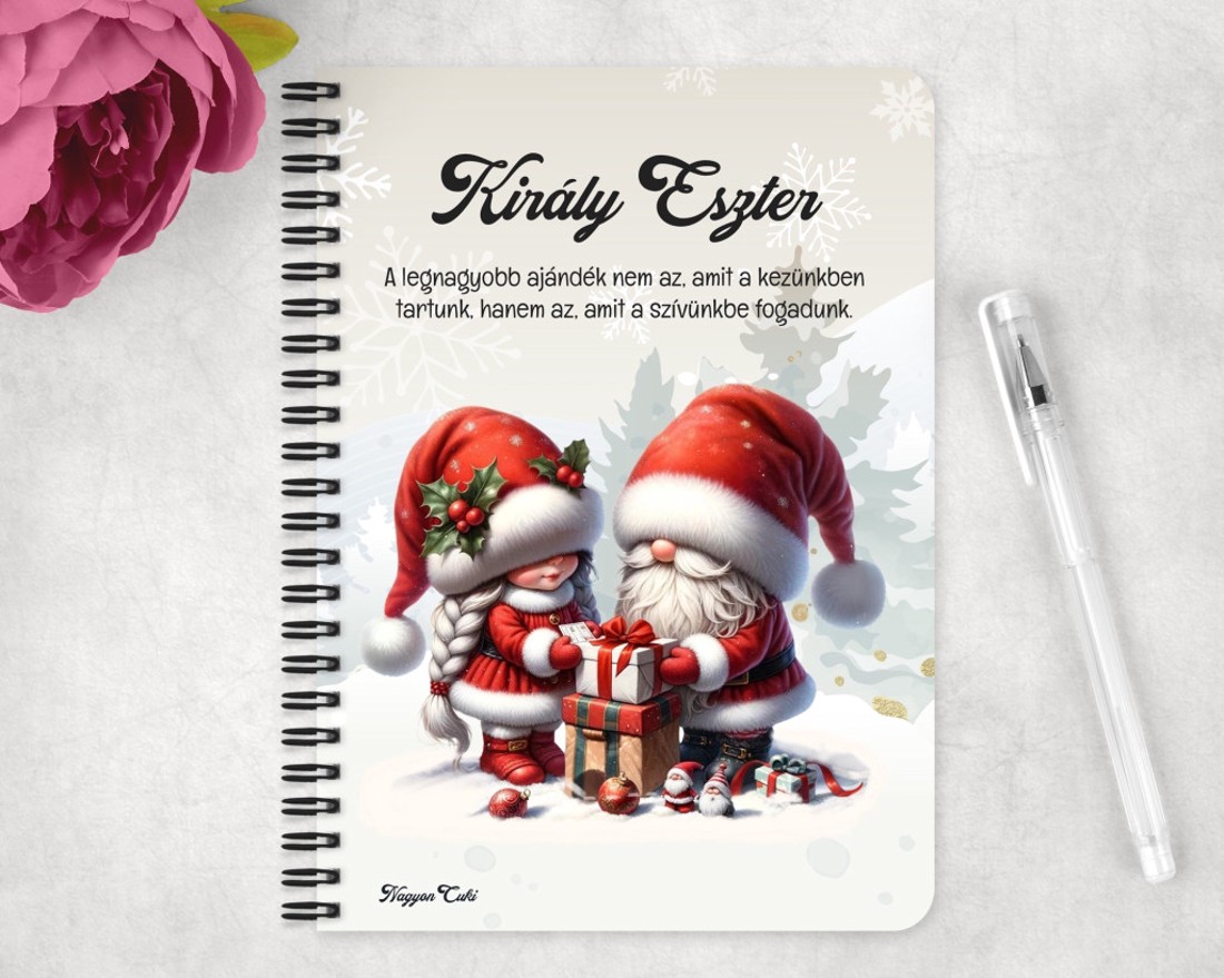 Személyre szabható - Ajándékozó karácsonyi manók mintás A6-os füzet - otthon & életmód - papír, írószer - jegyzetfüzet & napló - Meska.hu