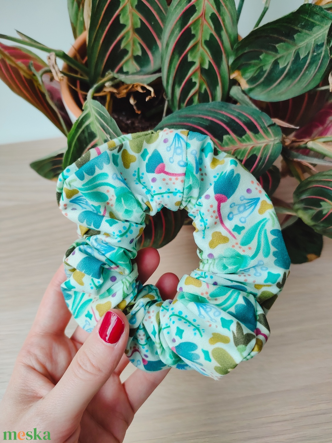 Scrunchie hajgumi kék - ruha & divat - hajdísz & hajcsat - hajgumi - Meska.hu Scrunchie hajgumi kék - ruha & divat - hajdísz & hajcsat - hajgumi - Meska.hu