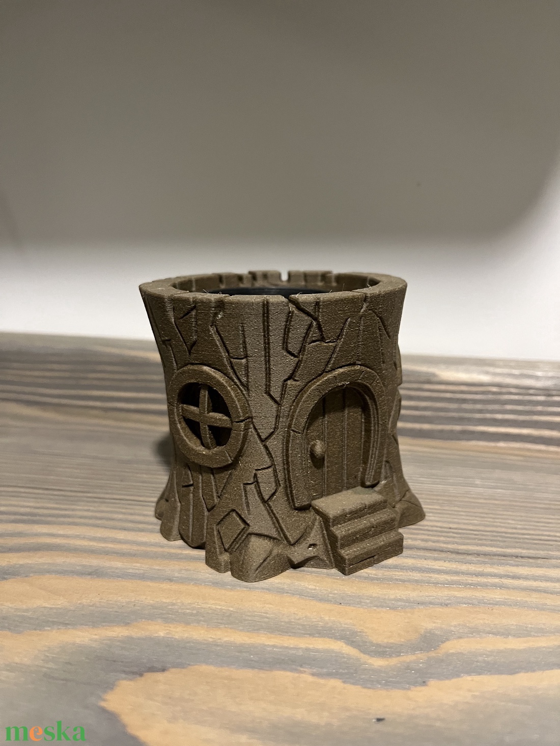 Fa hatású kunyhó virágcserép - otthon & életmód - ház & kert - növény & veteményes - Meska.hu