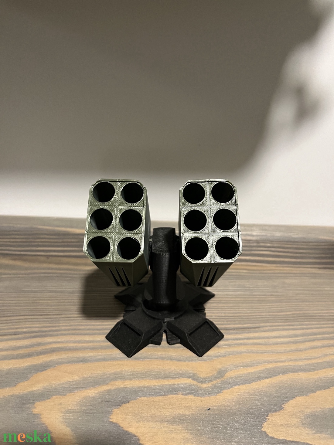 Rakétavető állvány tolltartó � 3D nyomtatott, egyedi asztali dekor - kellékek & szerszámok - szerszámok, eszközök - rajz- és íróeszköz - Meska.hu