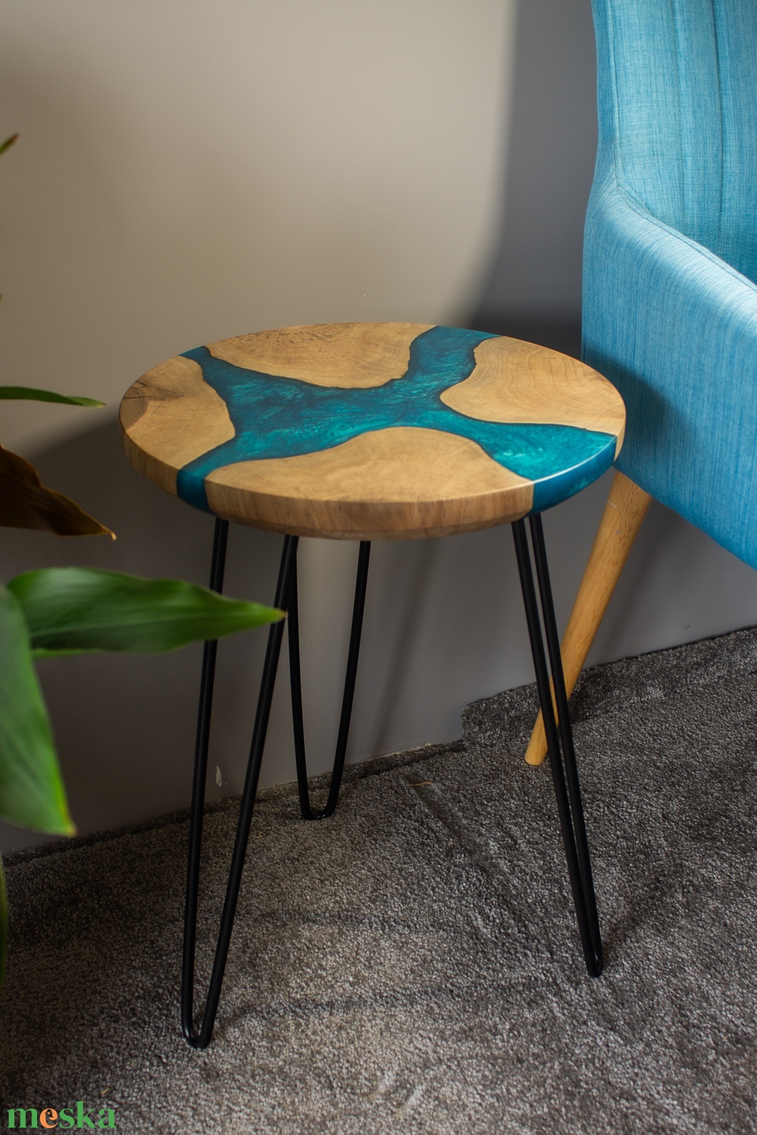 Diófa kőr alakú asztal, kisasztal, lerakó asztal, dohányzó asztal, folyó asztal, river table, epoxy table ajándék - otthon & életmód - bútor - asztal - Meska.hu Diófa kőr alakú asztal, kisasztal, lerakó asztal, dohányzó asztal, folyó asztal, river table, epoxy table ajándék - otthon & életmód - bútor - asztal - Meska.hu