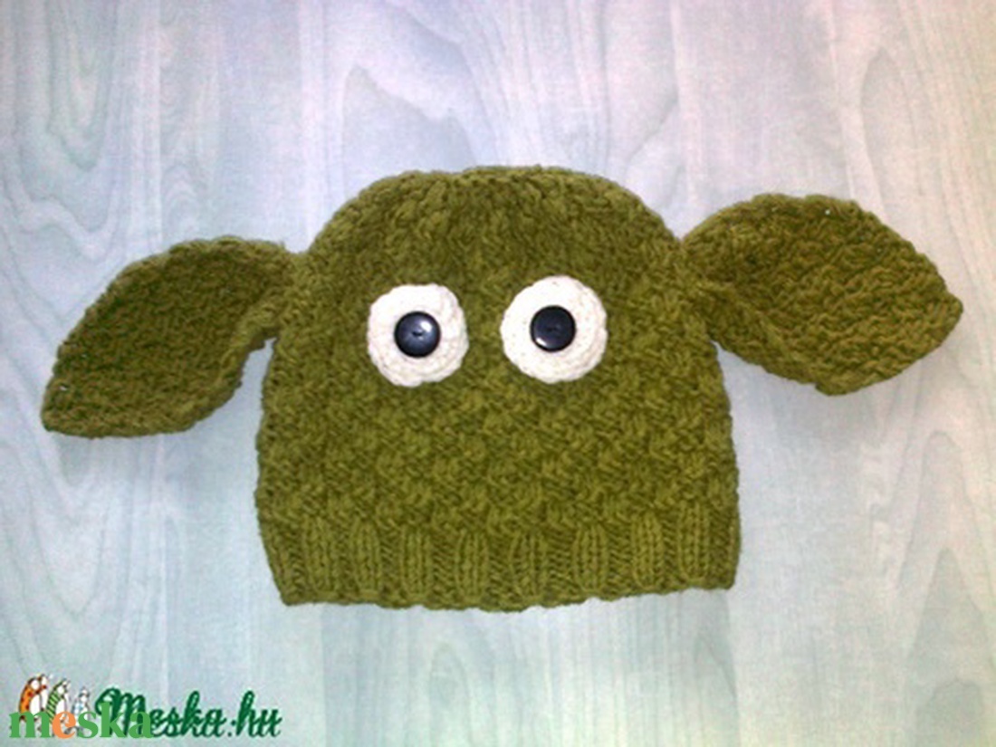 Kézzel kötött Yoda sapka - ruha & divat - sál, sapka, kendő - sapka & sál szett - Meska.hu