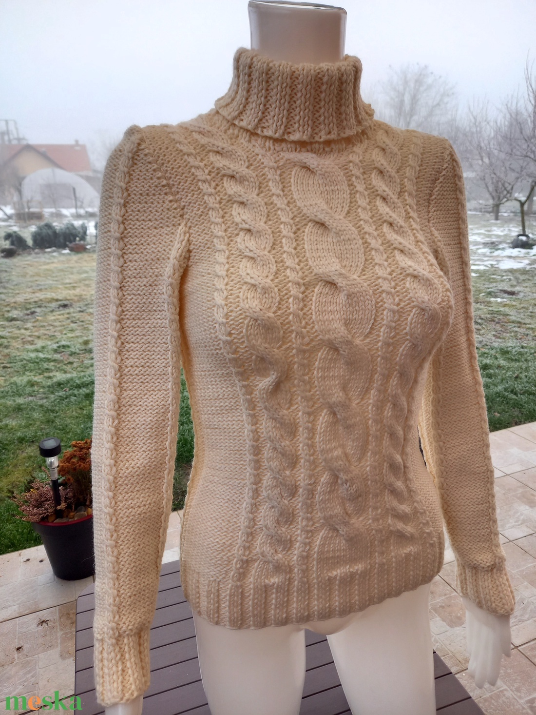 Készleten! Kézzel kötött beige pulóver - ruha & divat - női ruha - pulóver - Meska.hu Készleten! Kézzel kötött beige pulóver - ruha & divat - női ruha - pulóver - Meska.hu