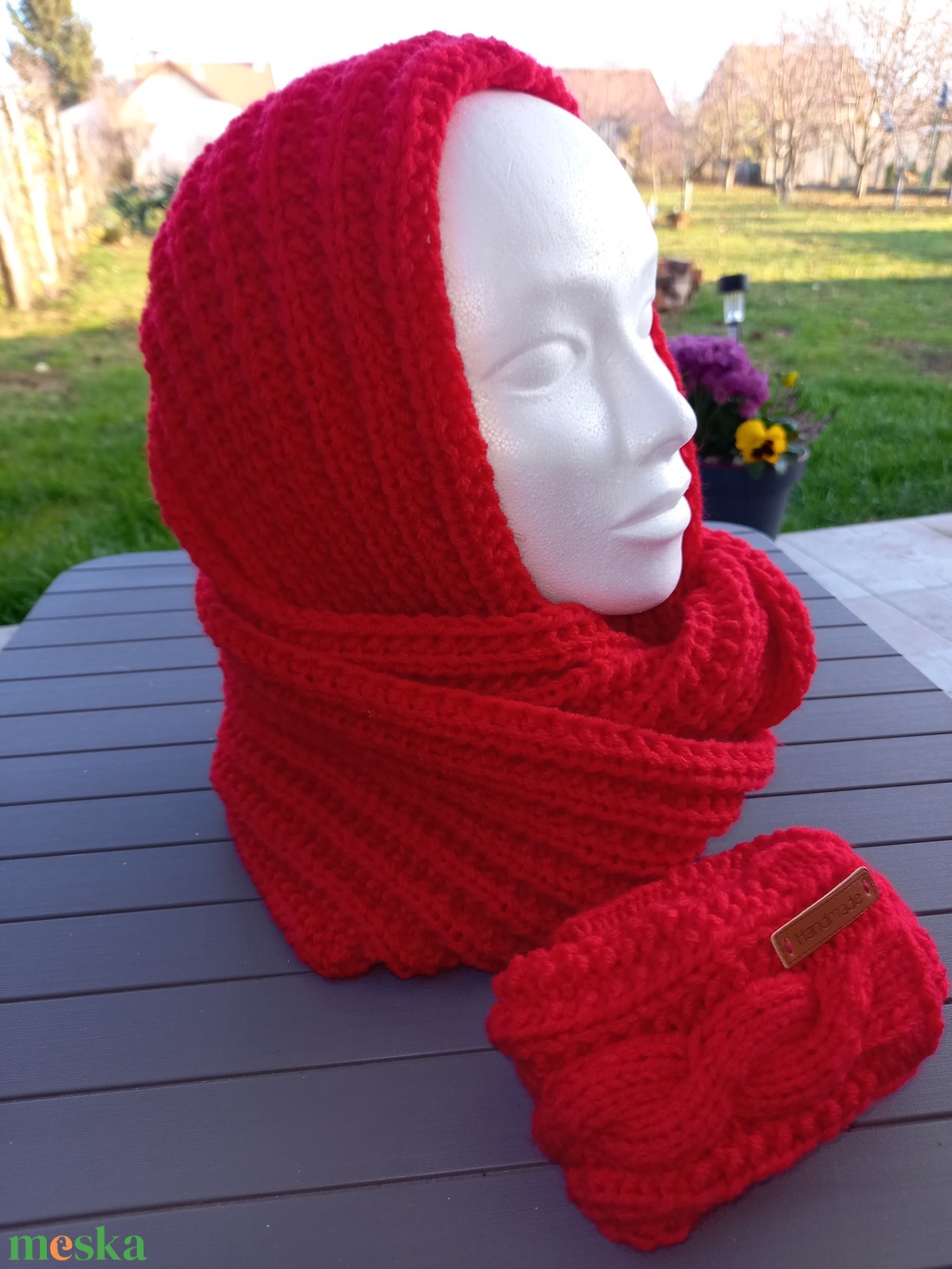 Kézmelegítő, körsál szett piros szinben - ruha & divat - sál, sapka, kendő - sapka & sál szett - Meska.hu