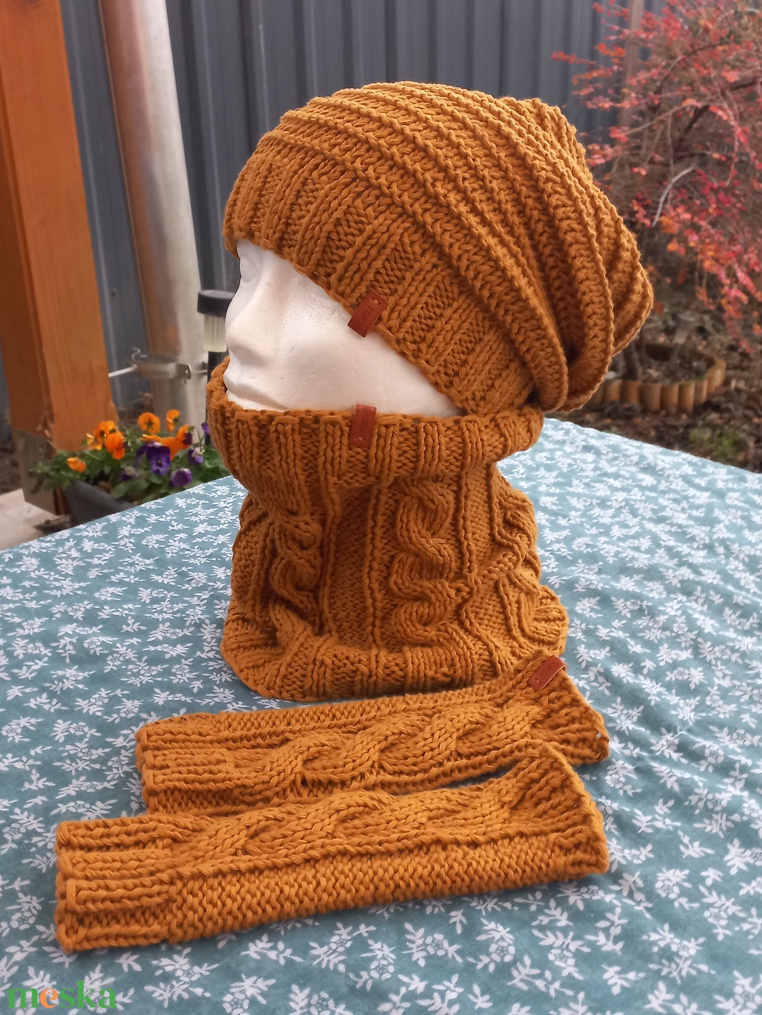 Okker Sárga  női szett sapka, Csősál, kézmelegítő  - ruha & divat - sál, sapka, kendő - vállkendő - Meska.hu