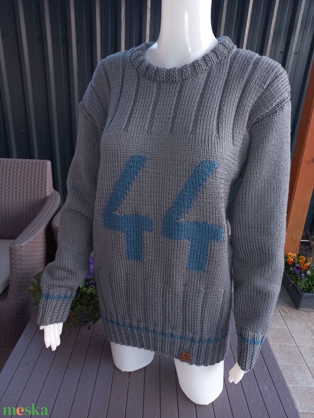 Férfi pulóver szám felirattal - ruha & divat - férfi ruha - férfi pulóver - Meska.hu