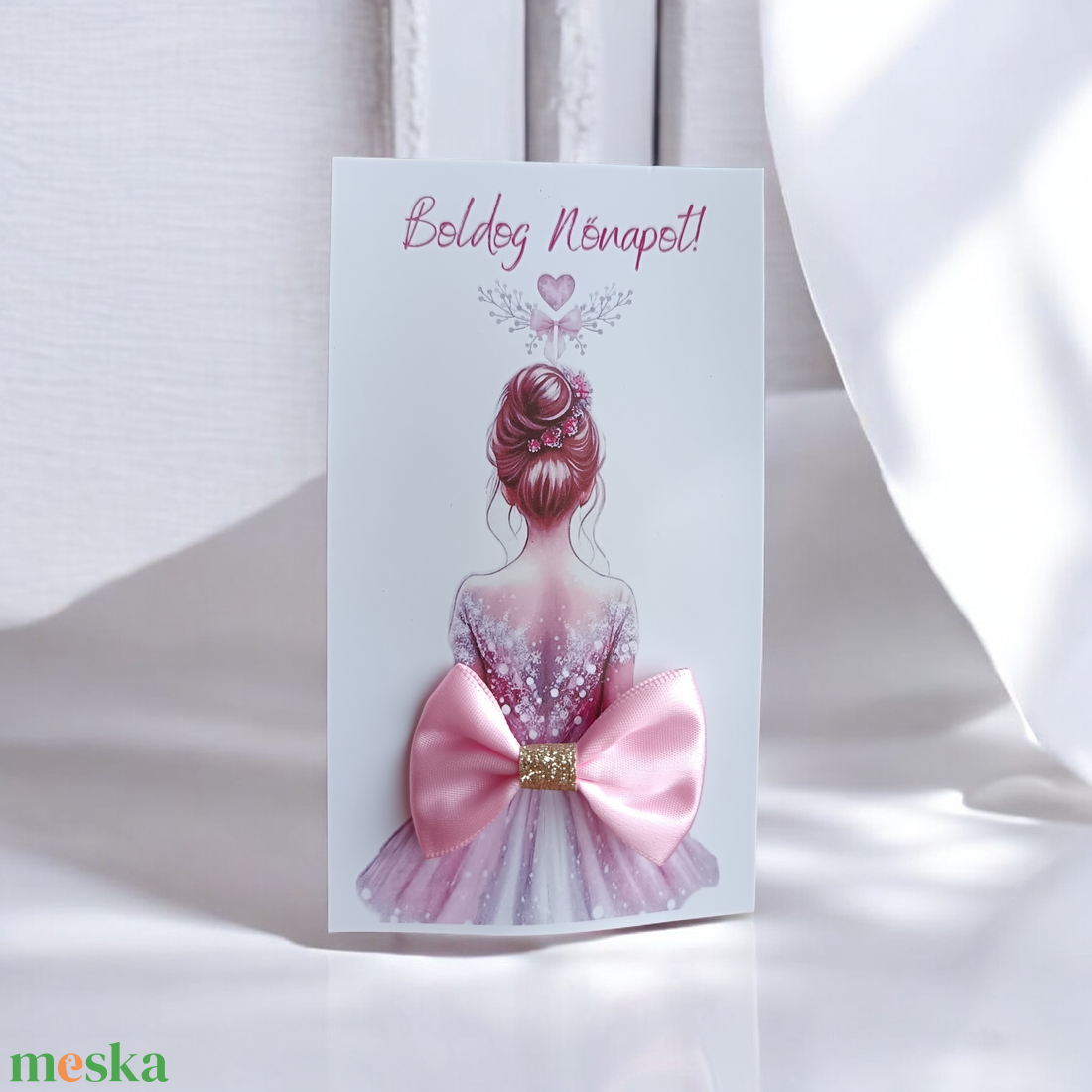 Nőnapi képeslap, hajcsattal - esküvő - emlék & ajándék - album & fotóalbum - Meska.hu