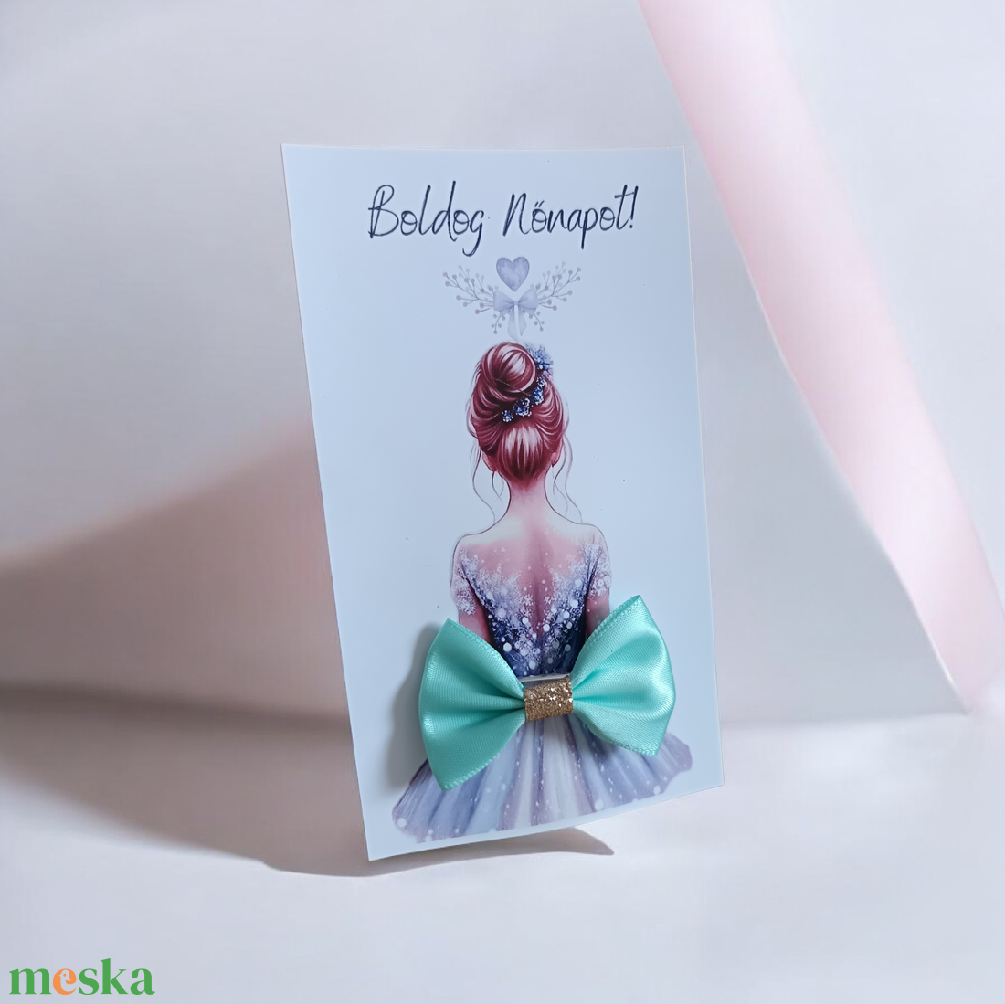 Nőnapi képeslap, hajcsattal - esküvő - emlék & ajándék - album & fotóalbum - Meska.hu
