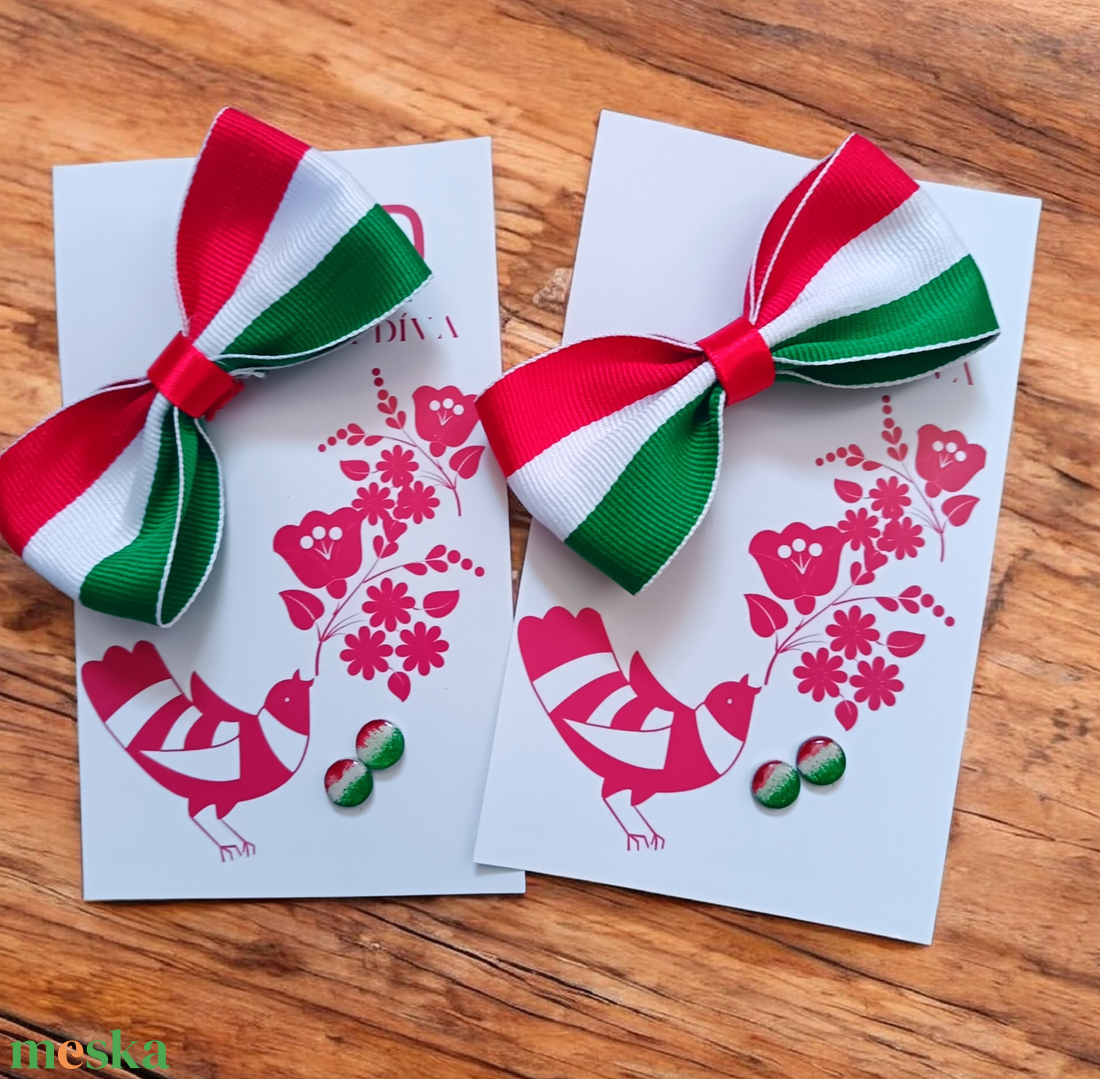 Magyaros pöttyfülbevaló, masni hajcsattal - ruha & divat - hajdísz & hajcsat - hajdísz - Meska.hu