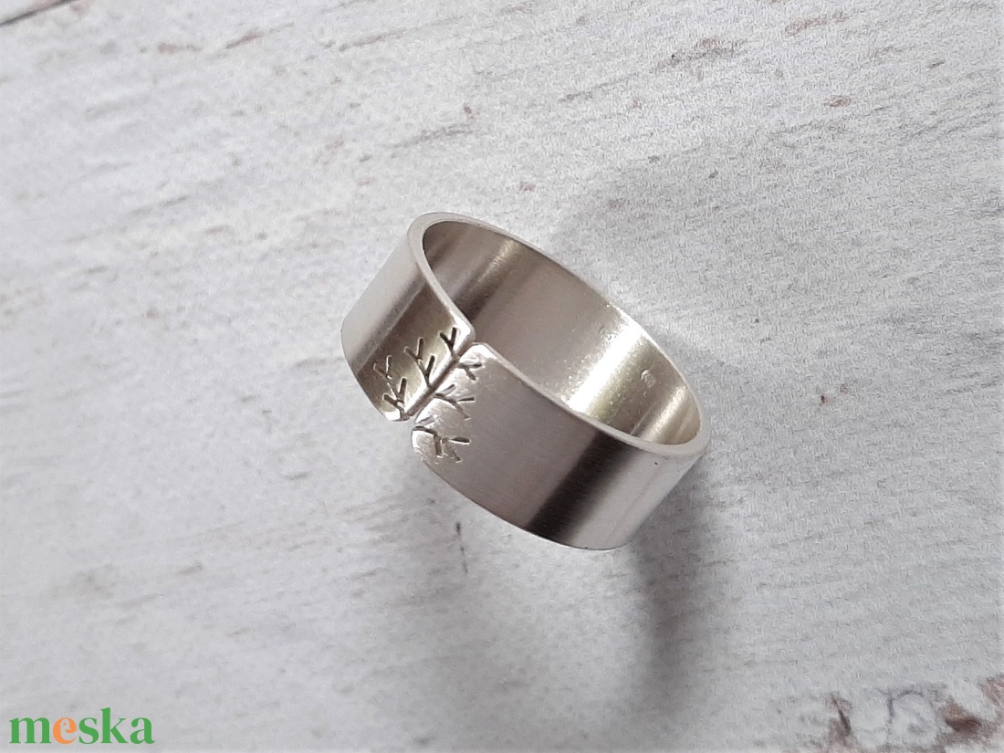 Fa ezüst gyűrű (8 mm széles, szatén) - ékszer - gyűrű - kerek gyűrű - Meska.hu