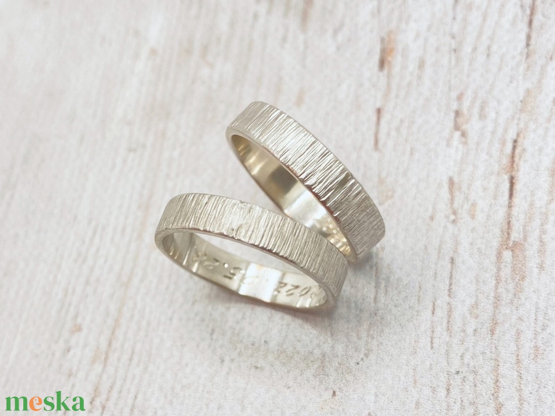 Fehér arany karikagyűrű (14K) - ékszer - gyűrű - kerek gyűrű - Meska.hu Fehér arany karikagyűrű (14K) - ékszer - gyűrű - kerek gyűrű - Meska.hu