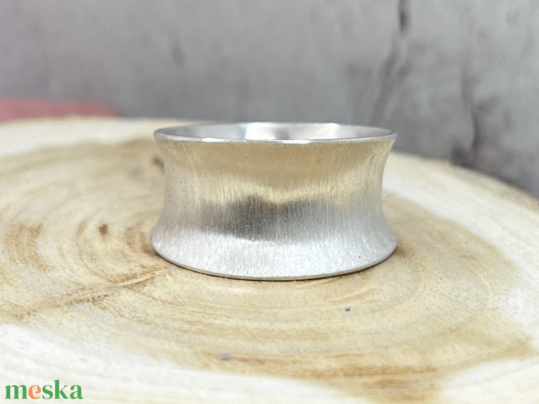 Homorú ezüst gyűrű - MEGRENDELÉSRE - ékszer - gyűrű - statement gyűrű - Meska.hu