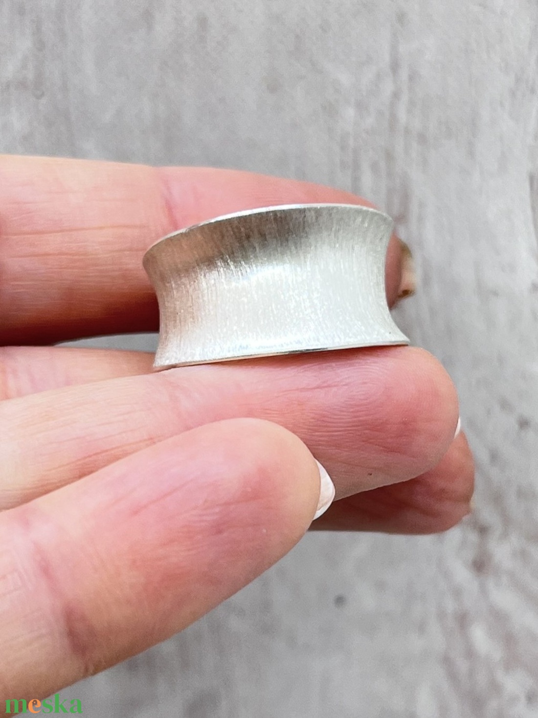 Homorú ezüst gyűrű - MEGRENDELÉSRE - ékszer - gyűrű - statement gyűrű - Meska.hu